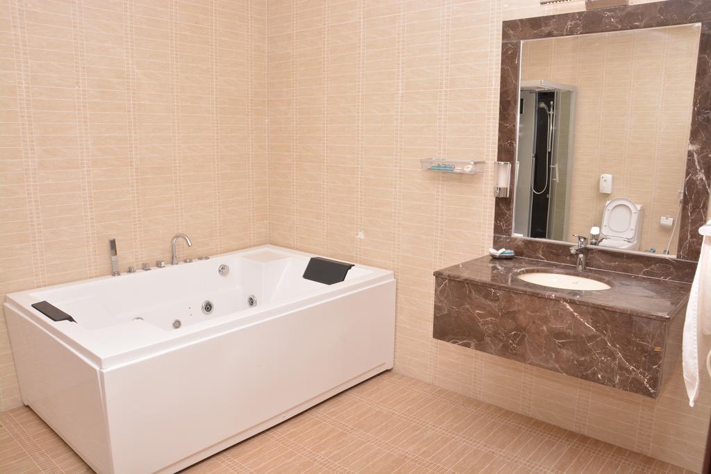 Janadriyah Suites 13 Nadinah المظهر الخارجي الصورة