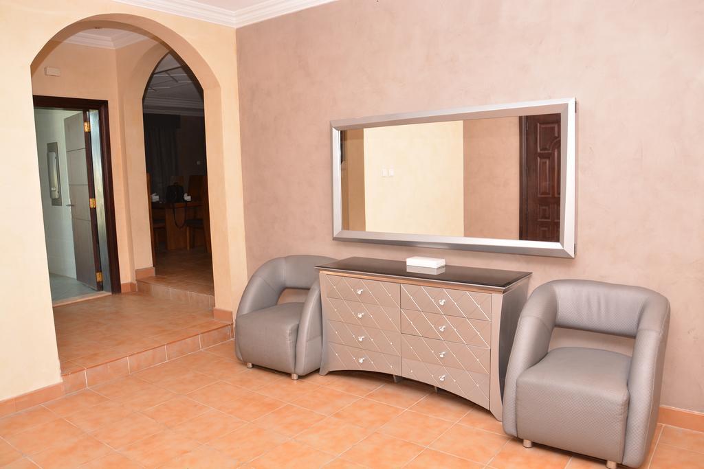 Janadriyah Suites 13 Nadinah المظهر الخارجي الصورة